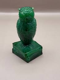 Degenhart Slag Glass Rare Uranium Owl figurine.
