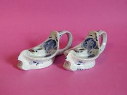 DELFTS RA 55S Candle Holders With Handles Set of 2 White Porcelain Hand Painted Blue Made in Holland 2.5” X 6.5 X 2.75” - Etsy