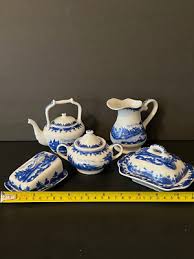 Miniature Blue & White Teapot Classic Treasures Collectable Porcelain 9 pc set | eBay