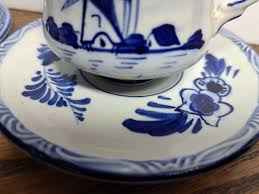 DELFT HOLLAND SMALL TEA CUPS WITH SAUCERS | eBay