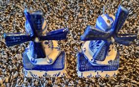 Delft Blue Windmills Salt & Pepper Shakers, Vintage Hand Painted, Holland, Dutch | eBay
