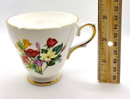 1930s Vintage Delphine Yellow Lily, Roses, Green Fern Gold ...