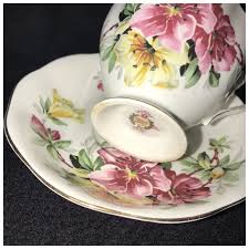Vintage Queen Anne Series, Fine Bone China Cup & Saucer Set ...