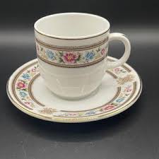 Vintage Tea Cup and Saucer. Floral Pattern. Gold Trim Made in Tangshan China - Etsy