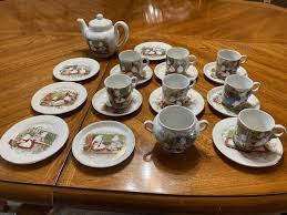 sun bonnet baby tea set