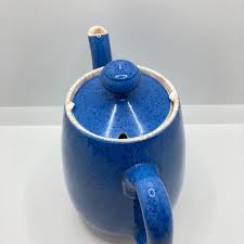 LOT 191: Shawnee USA Wishing Well Planter, Delphite Blue ...