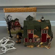 Department 56 Haunted Barn #56.55060