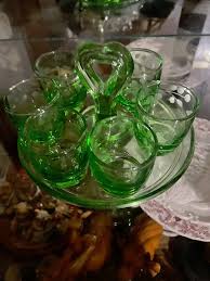 VINTAGE GREEN GLASS TRAY WITH 6 ETCHED GREEN WHISKEY OR SHOT GLASSES VERY GOOD