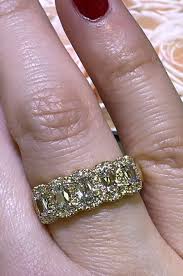 Henri Daussi 0.97ct tw Cushion Matching Five Stone Band ...