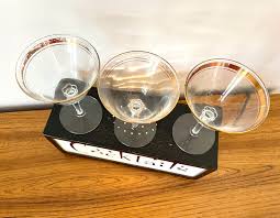 Mid Century Gold Rim Martini Glasses, Set of 3 - Etsy