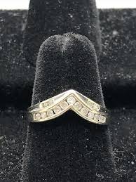 Solid 10K Yellow Gold Natural Diamonds 0.32CTW V-Shaped Ring ...