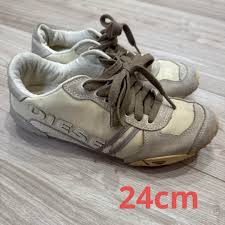 diesel レディース スニーカー ベージュ 24cm - メルカリ