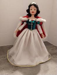 Disney Princess Brass Key Snow White and the Seven Dwarfs ...