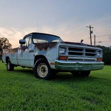 My 1989 Dodge Ram 150 5.9L 360 V8 with 398,178miles on stock ...