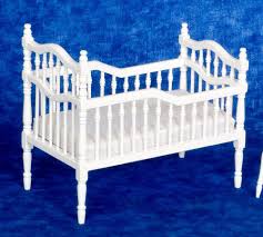 Victorian Crib - White - Dollhouse City