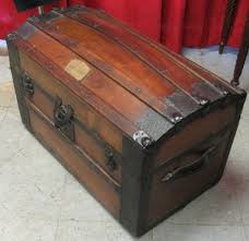 Sold at Auction: 1800's Antique Trunk by Drucker, N. & Co. Hump Back, 29" x 17" x 18", Portrait on Lid, EC