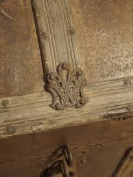 Antique American Barrel Top Travel Trunk Circa 1885 at 1stDibs | antique travel trunk, antique travel chest, antique barrel top trunk