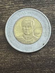 2008 Dominican Republic 10 Pesos Bimetallic Actual Coin ...