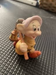 DISNEY SNOW WHITE & SEVEN DWARFS PORCELIAN 3” FIGURE FIGURINE DOPEY RARE SRI NM | eBay