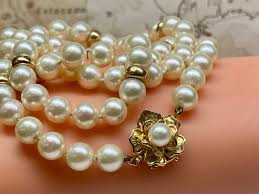 Vintage 14K Yellow Gold Flower Clasp Pearl Necklace (7mm ...