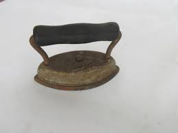 Antique Small Dover No 602 Sad Iron Wood Handle 3.5" long ...