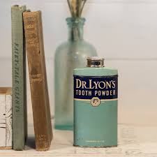 Dr Lyon's Tooth Powder Tin — MAPLE MOON VINTAGE
