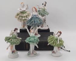Verzameling Van 6 Porselein Ballerina's Met Kanten Wax ...