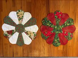 Quilted Christmas Table Toppers - Etsy