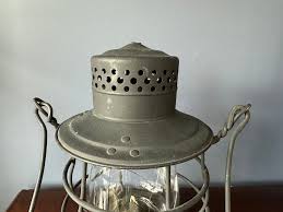 Rayo No. 39 WB Tall Globe Brakeman's Lantern ...