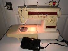 SINGER Dressmaker Model 300Z Sewing Machine With Foot Pedal ...