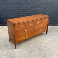 Mid-Century Modern “Profile” Walnut Dresser by John Van Koert for Drex – Vintage Supply