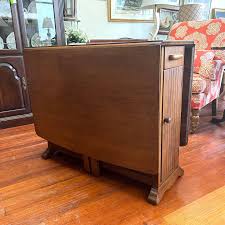 Fabulous Harris Lebus Style Arts & Craft Drop Leaf Table Has a small drawers on each end also hidden storage compartments on each end. #dropleaftable #table #diningtable #diningtabledecor #storage #drawers #artscraft #interiordesign