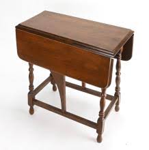 Sold at Auction: American Mahogany Butterfly Drop Leaf Table