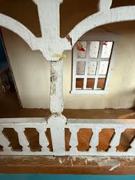 Is this even possible to refurbish? : r/Dollhouses