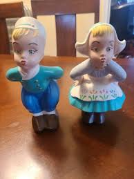 2 Ceramic Dutch Boy & Girl Kissing Figurines HM Holland Mold 6.5" & 6" Tall | eBay