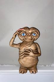 E.T Extra Teresseterial ceramic statue | Mercari