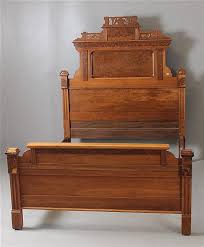 Lot - VICTORIAN BED WITH BURLED AND SCALLOPED DETAIL, INCLUDES RAILS, 57" W