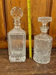 VINTAGE LOT OF TWO (2) BEAUTIFULLY CUT GLASS WHISKEY ...