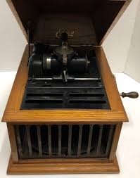 Sold at Auction: Oak Edison Cylinder Record Player