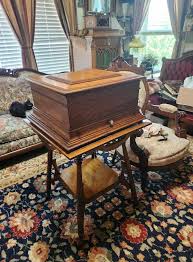 Identify music box model and find replacement crank?