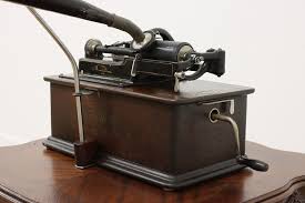 Oak Cylinder Phonograph Morning Glory Horn, Records Edison