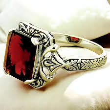 Vintage Garnet Solitaire Ring: 2.50 Carat, 925 Sterling ...