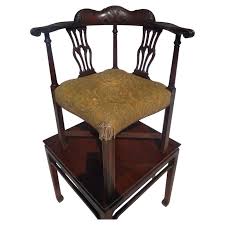 Early 19th century Walnut Chippendale Corner Chair For Sale ...