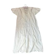 Women's vintage 80s cotton nightgown set beautiful white size med - pre-owned---good - Vintage · Whatnot: Shop, Sell, Connect