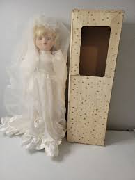 VINTAGE PORCELAIN DOLL GIRL BLONDE HAIR WHITE DRESS 16 Inch ...