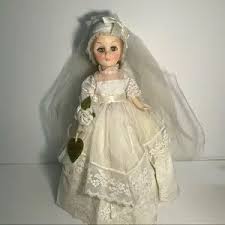 Effanbee | Toys | Effanbee Bride Doll 4 Veil Garter Bouquet ...