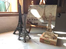 3 Vintage Eiffel Towers in Wicker Crate. Trio of Kitsch French Souvenirs in Basket. Cute Paris Statues. Francophile Present. France Lover. - Etsy