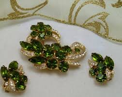 Vintage Eisenberg Green Rhinestone Brooch and Earrings ...
