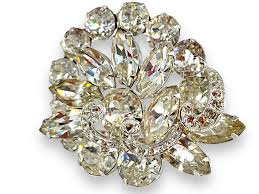 Lot - Eisenberg Brooch