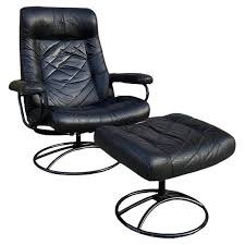 Ekornes Stressless Reclining Lounge Chair and Ottoman in Black at 1stDibs | ekornes stressless recliner, ekornes chair and ottoman, erkones stressless lounge chair with ottoman